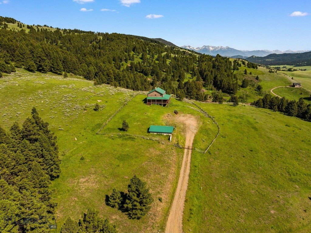 755 Coffee Creek Road