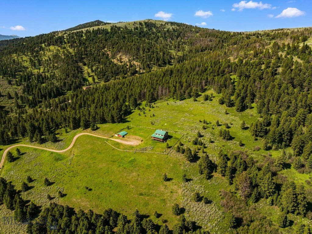 755 Coffee Creek Road