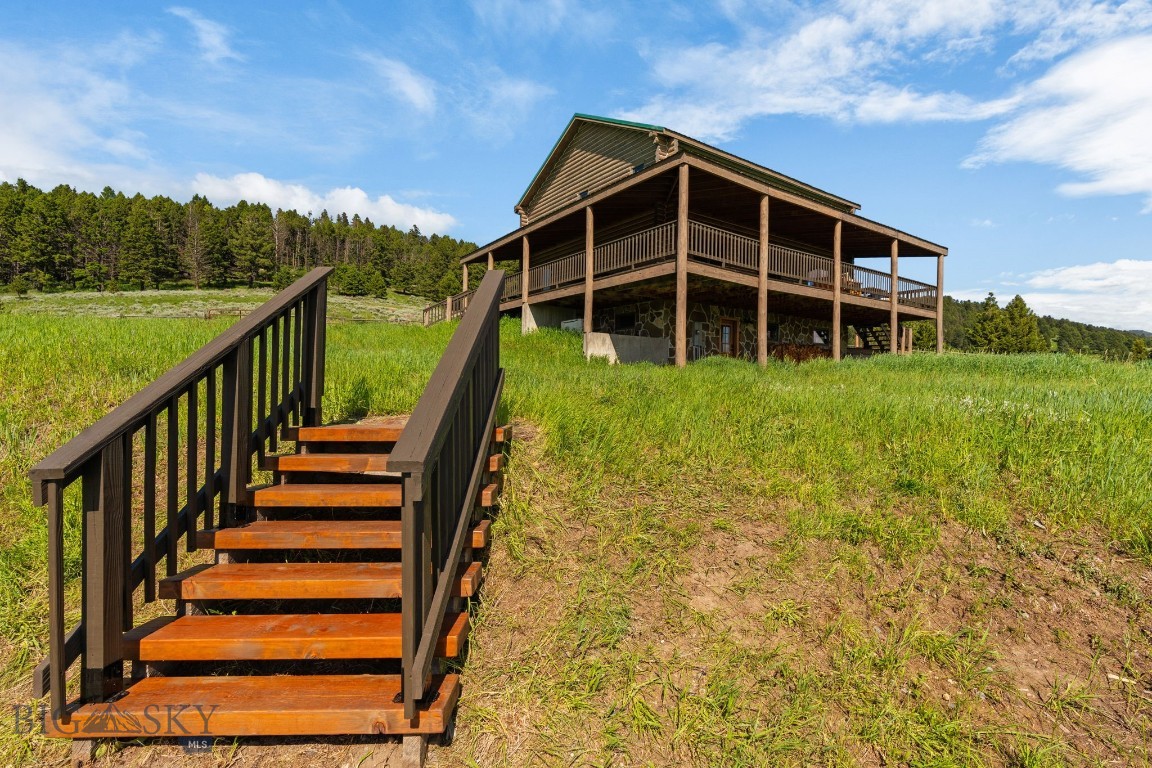 755 Coffee Creek Road