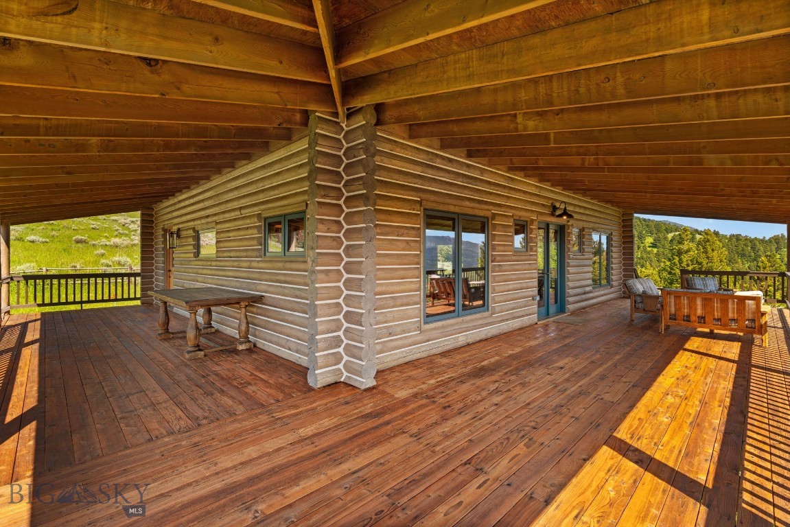 755 Coffee Creek Road