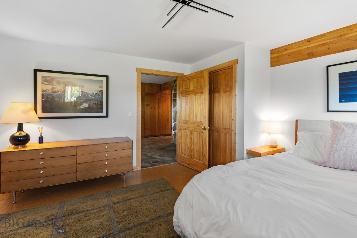 755 Coffee Creek Road