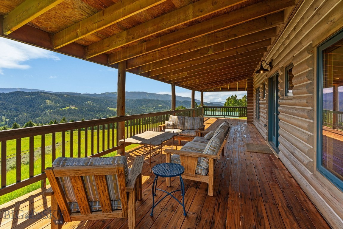 755 Coffee Creek Road