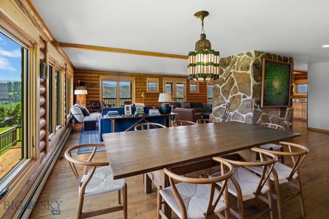 755 Coffee Creek Road