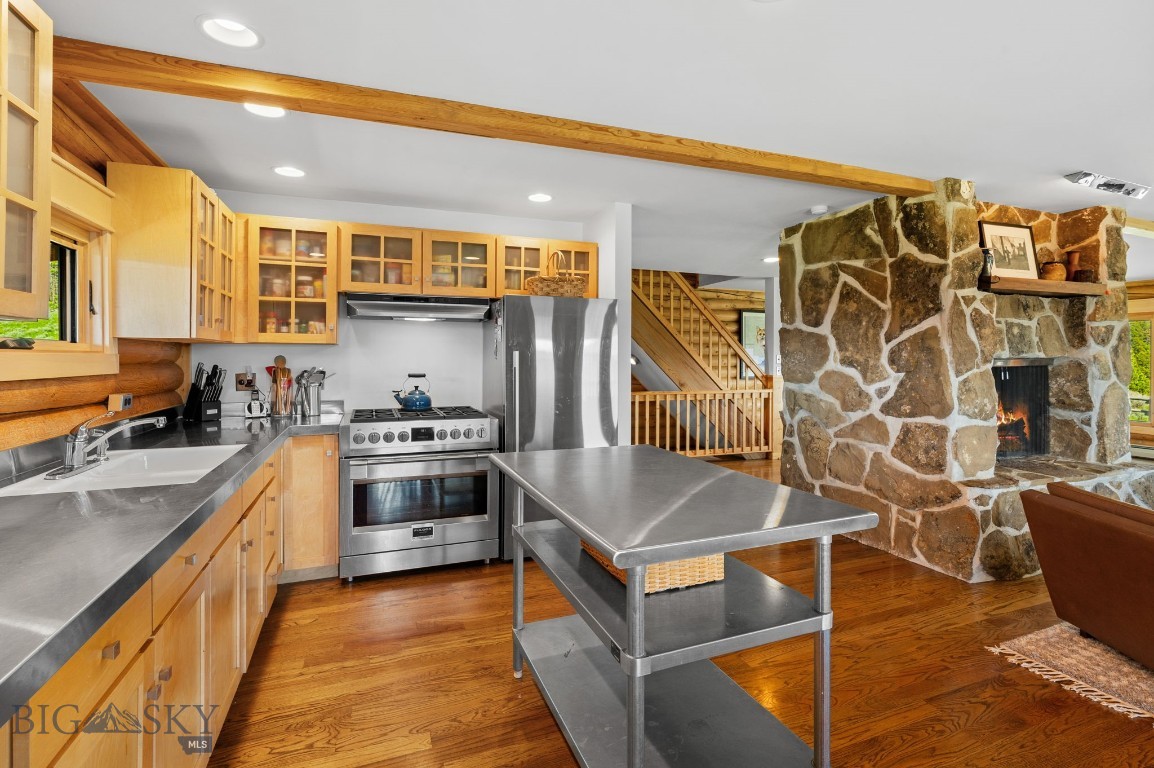 755 Coffee Creek Road