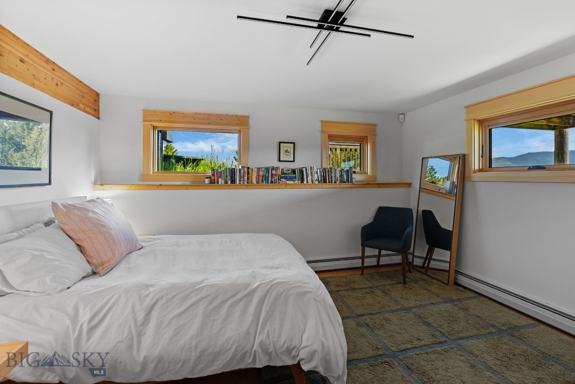 755 Coffee Creek Road