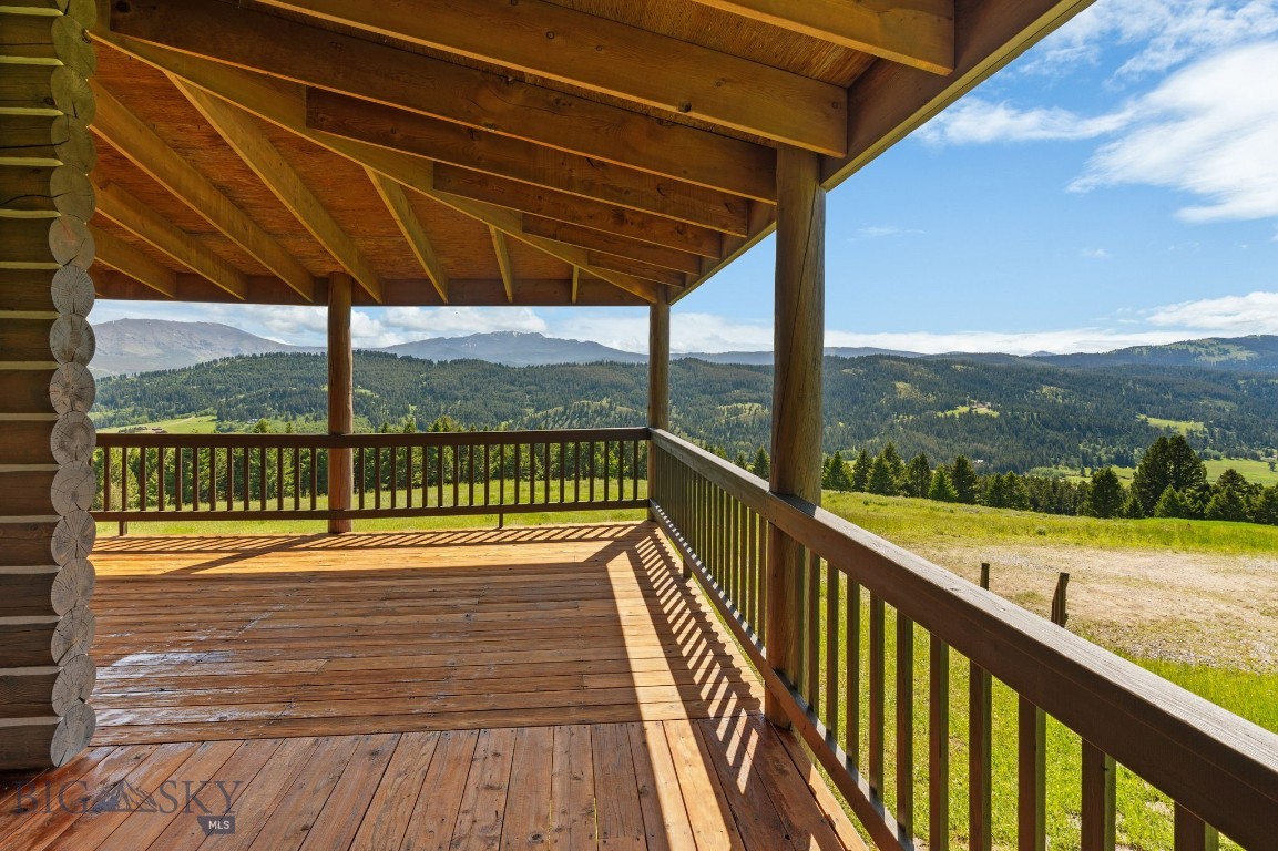 755 Coffee Creek Road