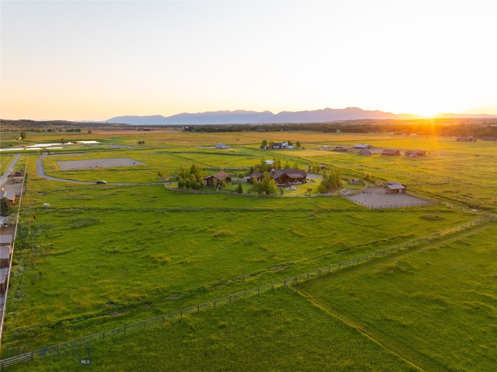 1400 Cottontail Road