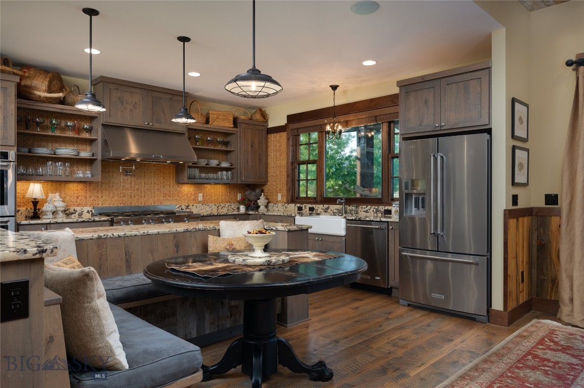 1400 Cottontail Road