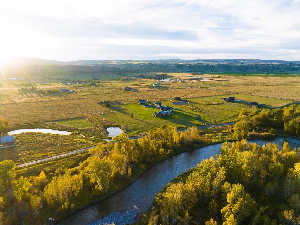 1400 Cottontail Road