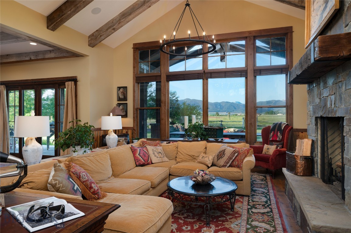 1400 Cottontail Road