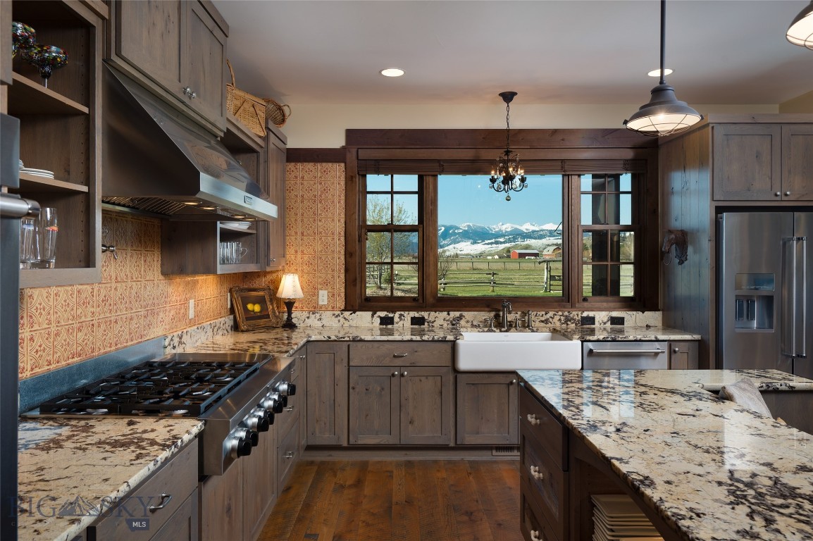 1400 Cottontail Road