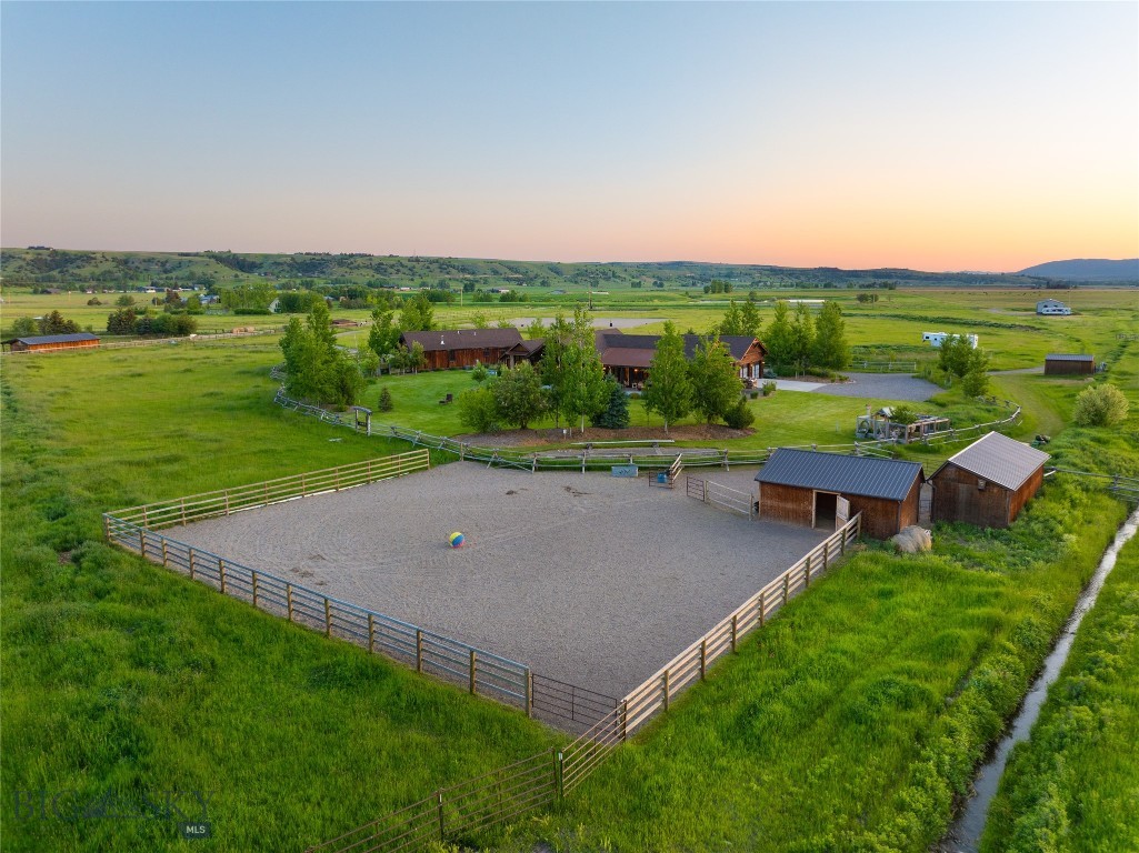 1400 Cottontail Road