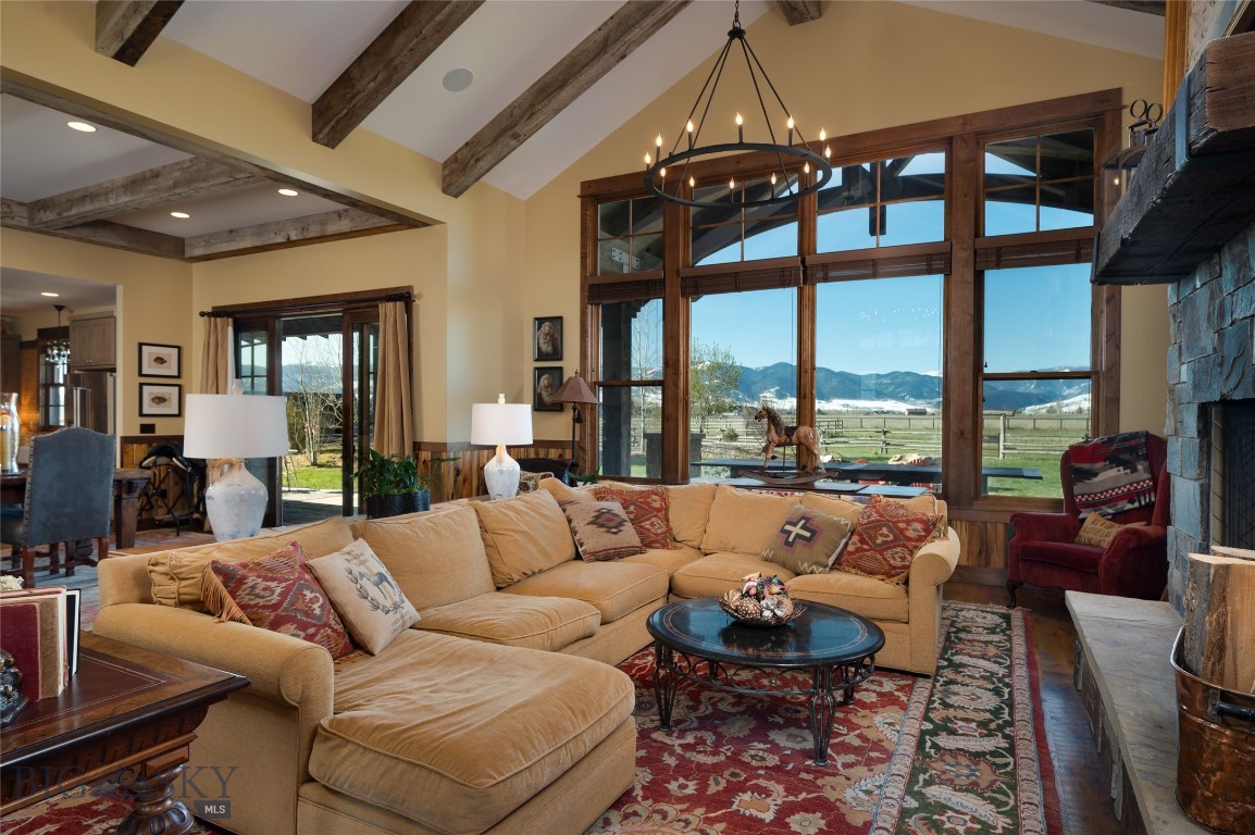 1400 Cottontail Road