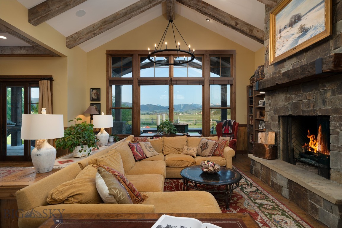 1400 Cottontail Road