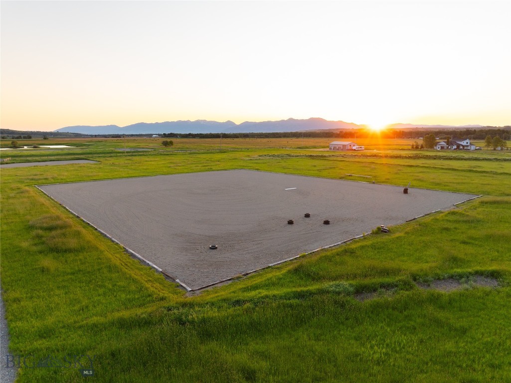 1400 Cottontail Road