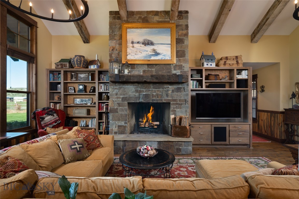 1400 Cottontail Road