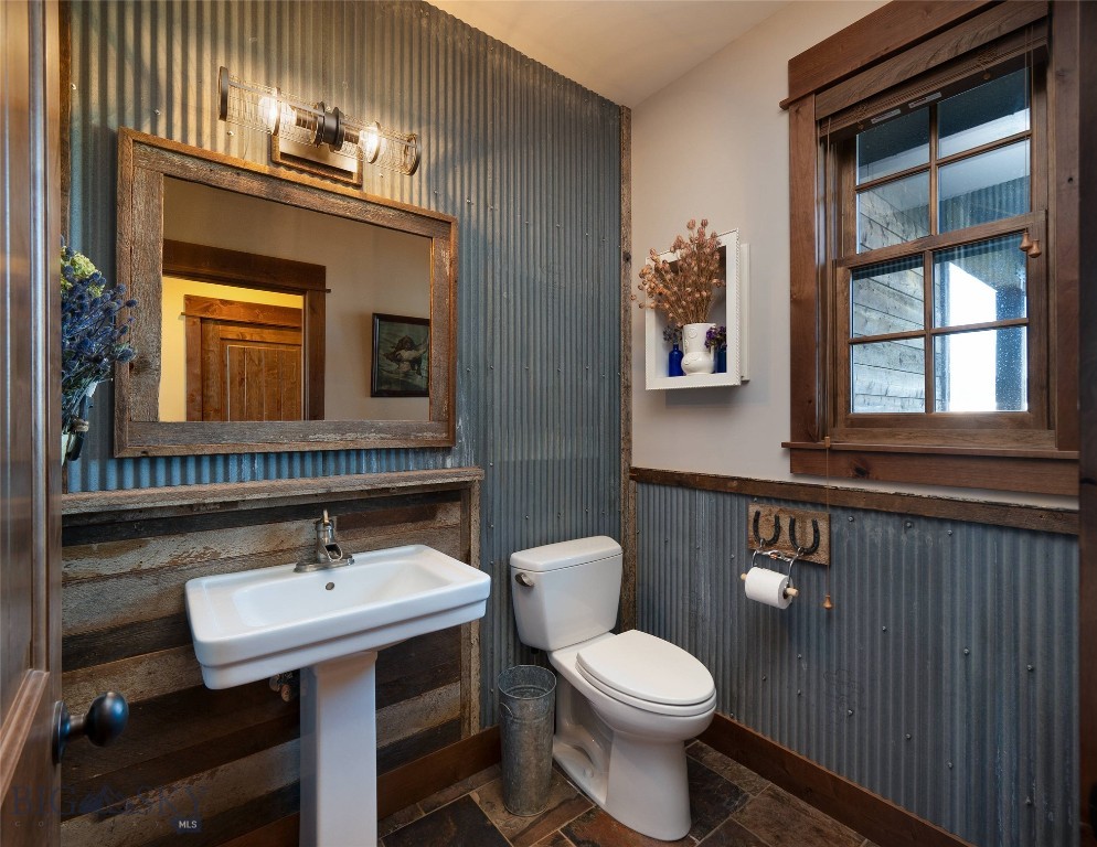 1400 Cottontail Road