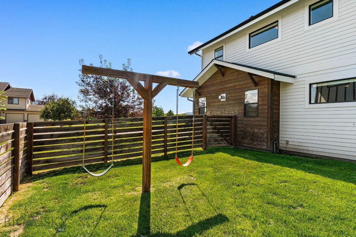 3139 Blackbird Drive