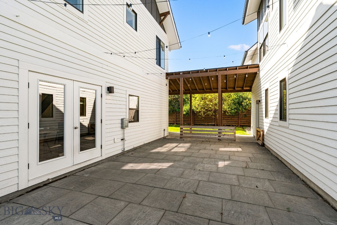 3139 Blackbird Drive