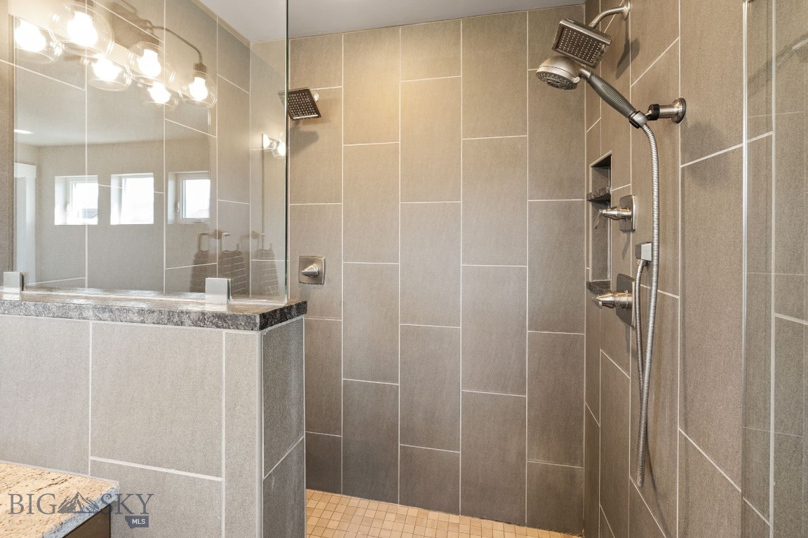 3139 Blackbird Drive