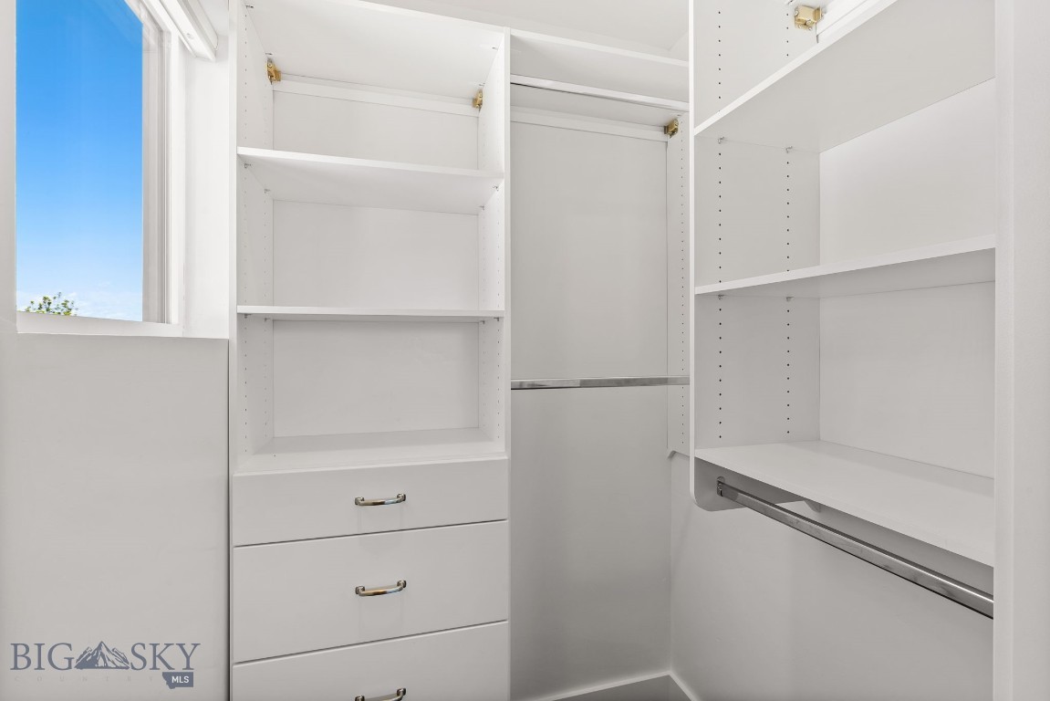 3139 Blackbird Drive