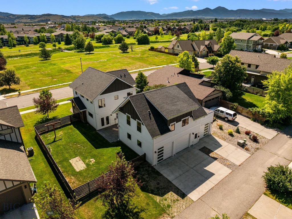 3139 Blackbird Drive