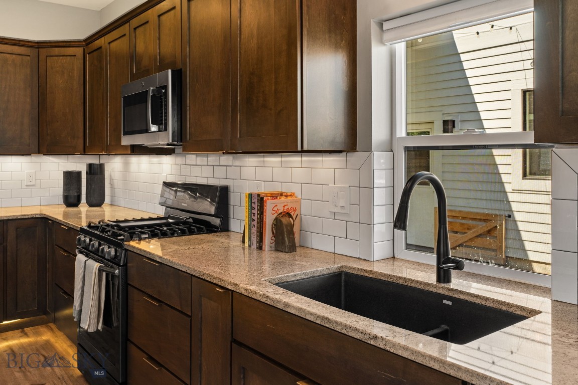 3139 Blackbird Drive