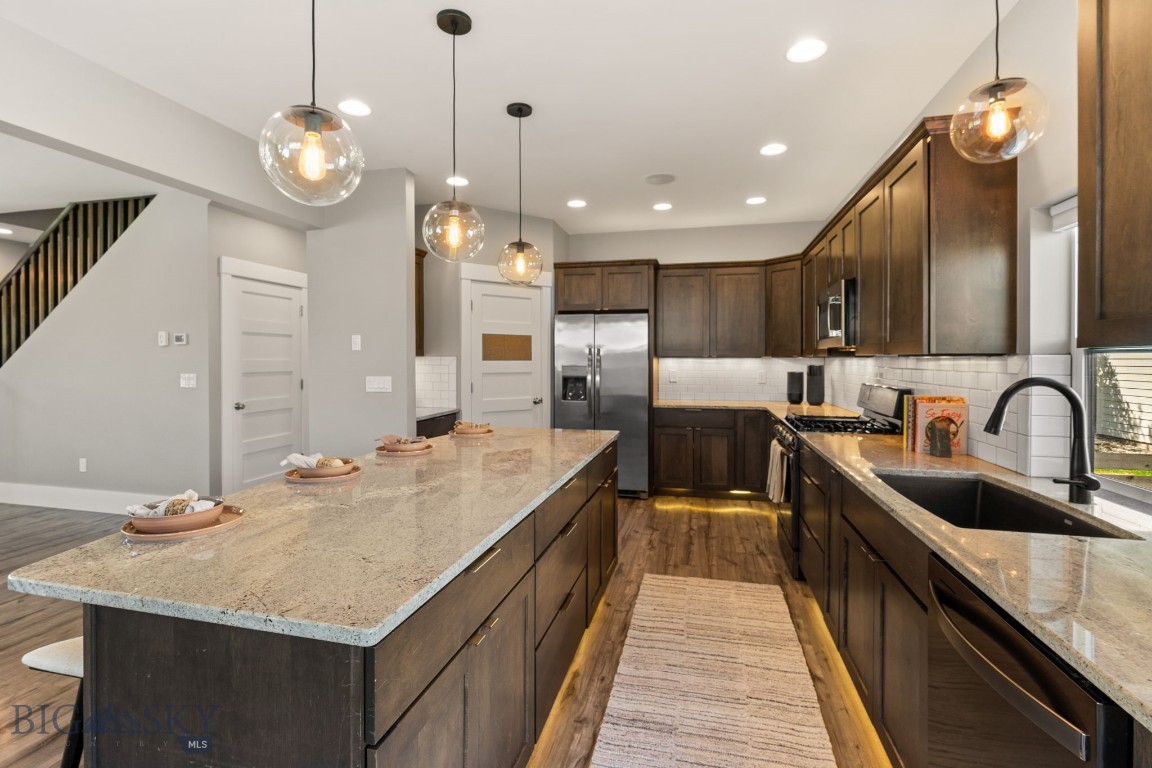 3139 Blackbird Drive