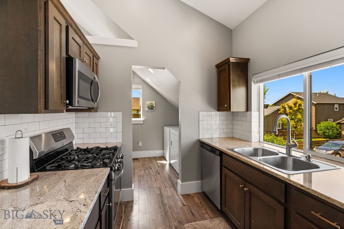 3139 Blackbird Drive