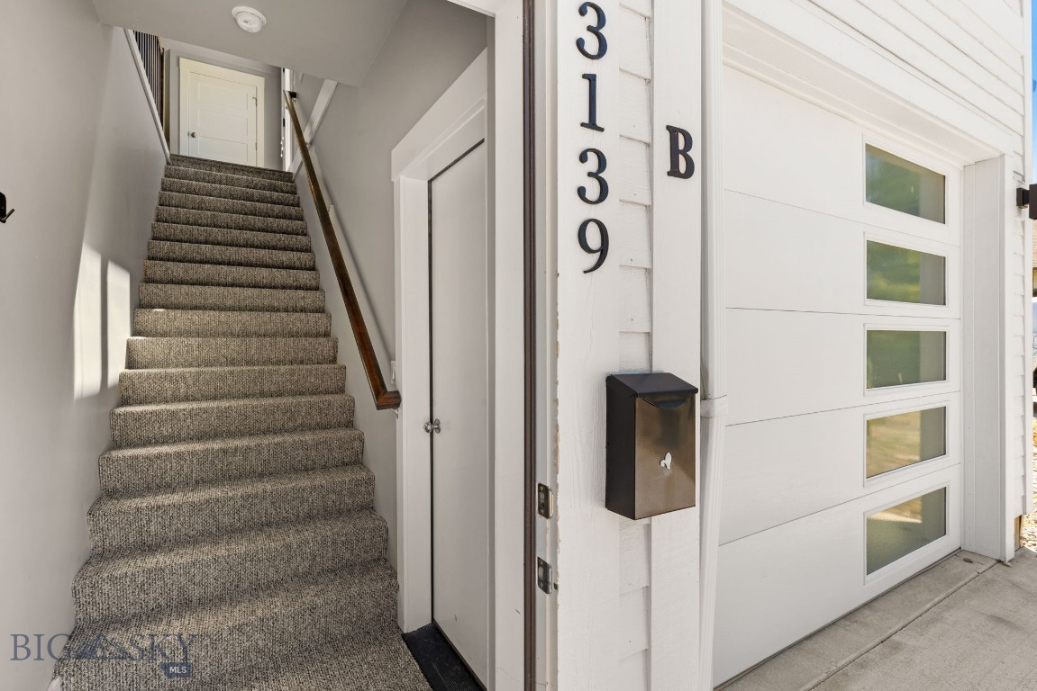 3139 Blackbird Drive