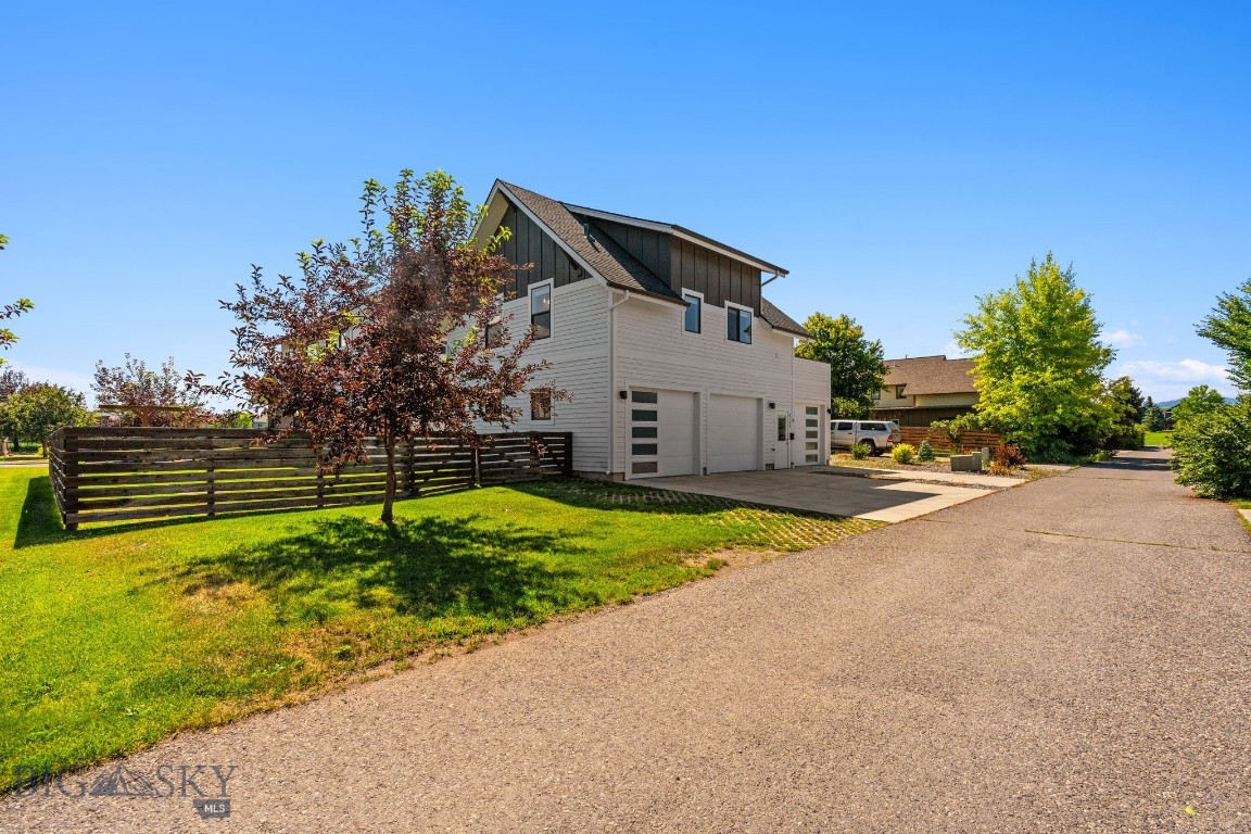 3139 Blackbird Drive