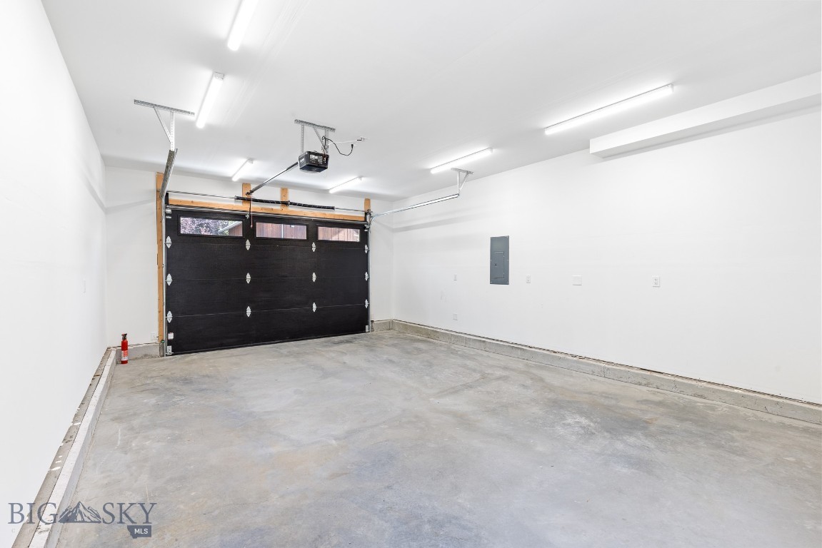 715 N Montana