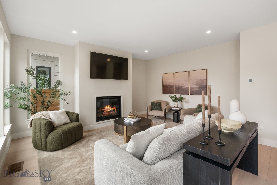 1506 Cambridge Drive