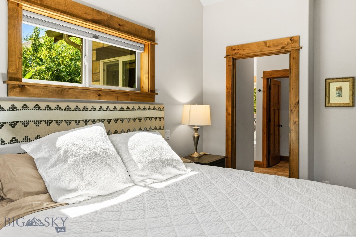 2452 Creekwood Drive