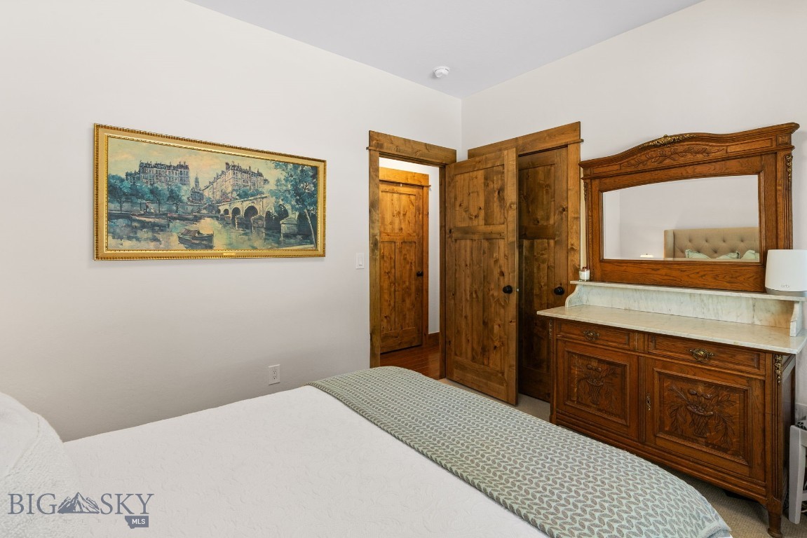 2452 Creekwood Drive