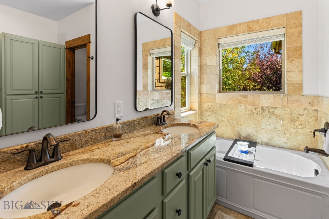 2452 Creekwood Drive