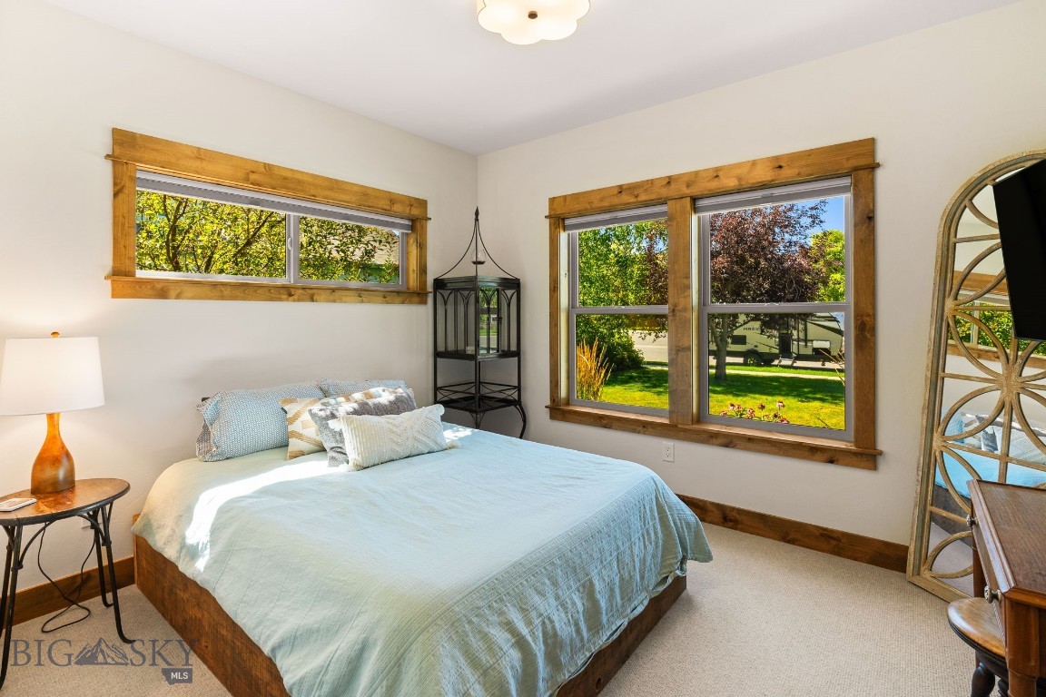 2452 Creekwood Drive