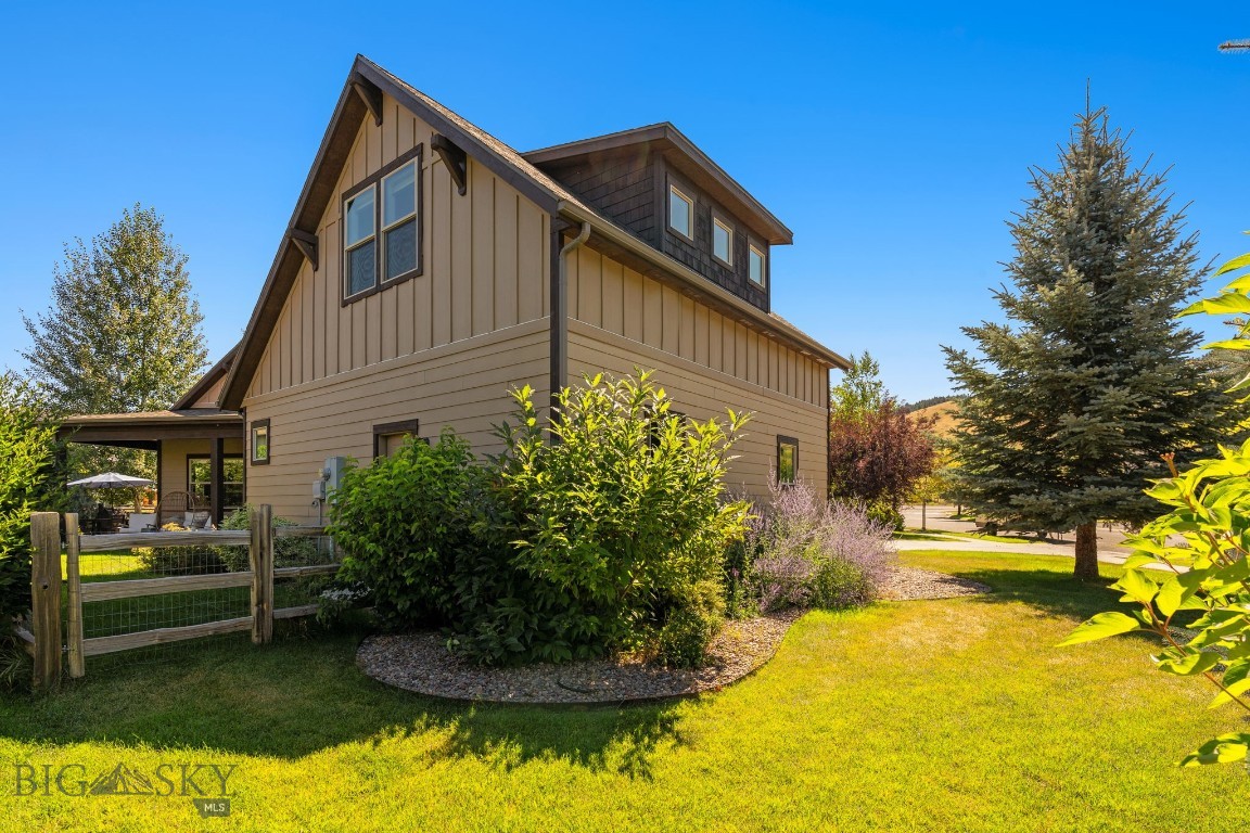 2452 Creekwood Drive