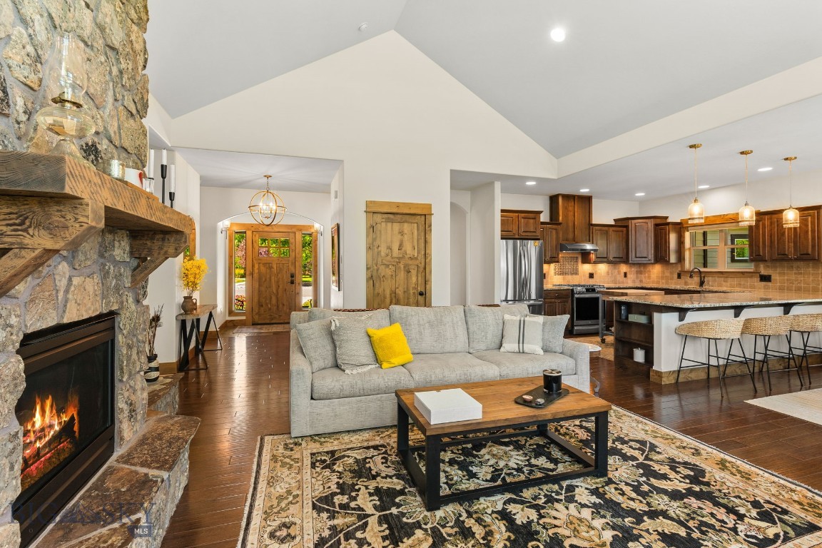 2452 Creekwood Drive