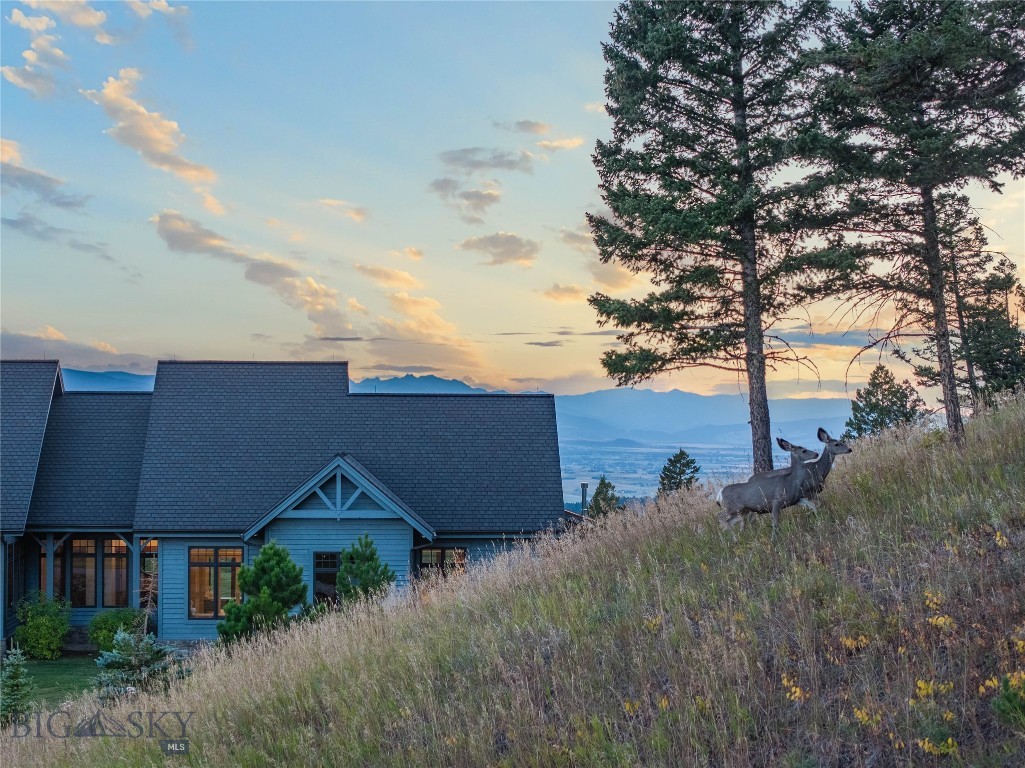 1221 Green Valley Way