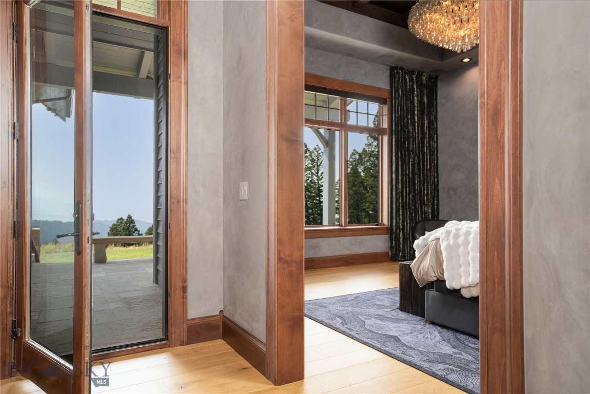 1221 Green Valley Way