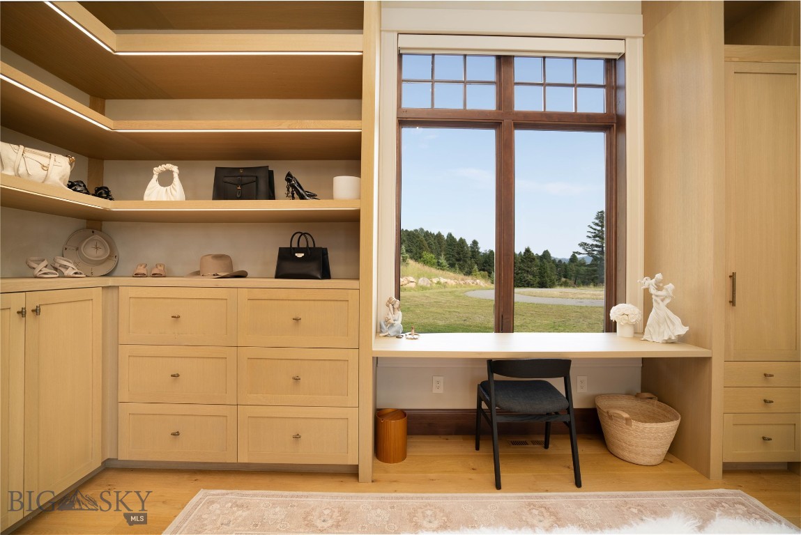 1221 Green Valley Way