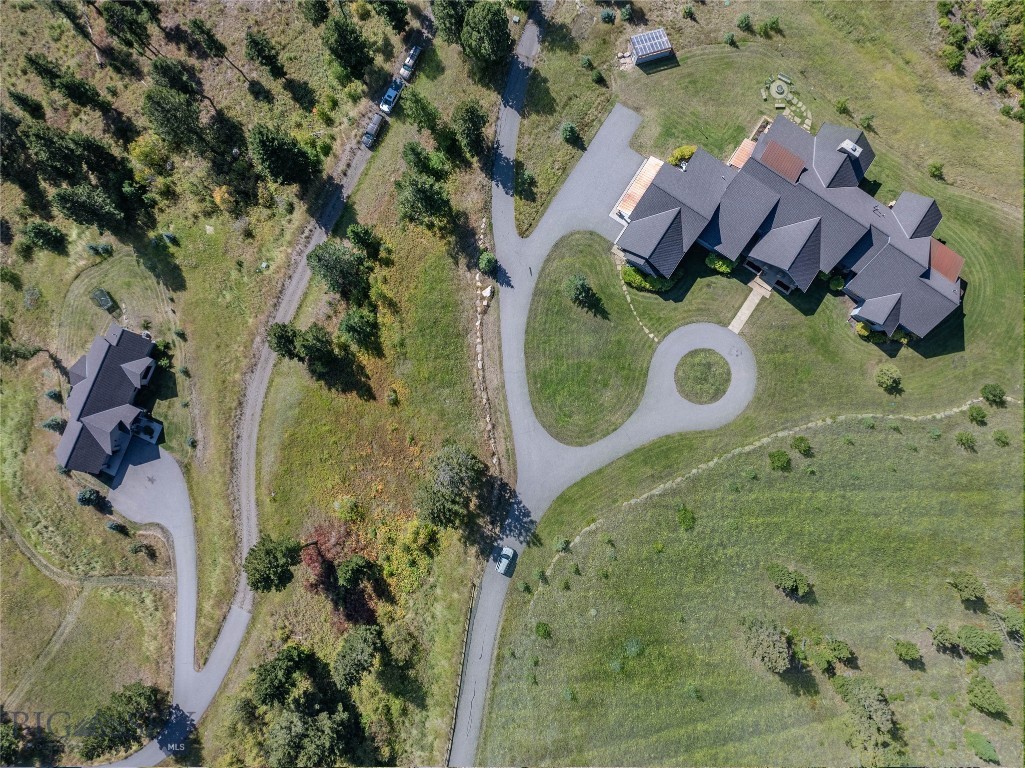 1221 Green Valley Way