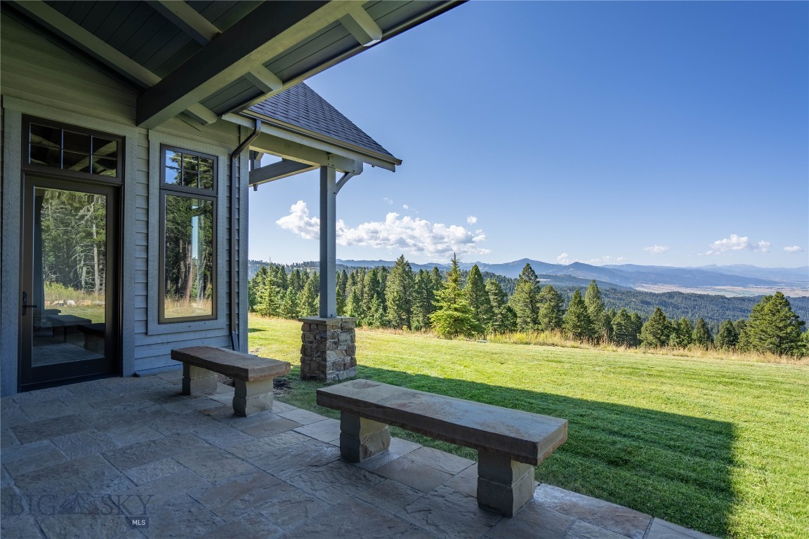 1221 Green Valley Way