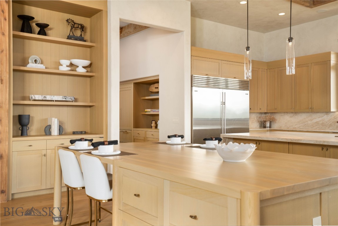 1221 Green Valley Way