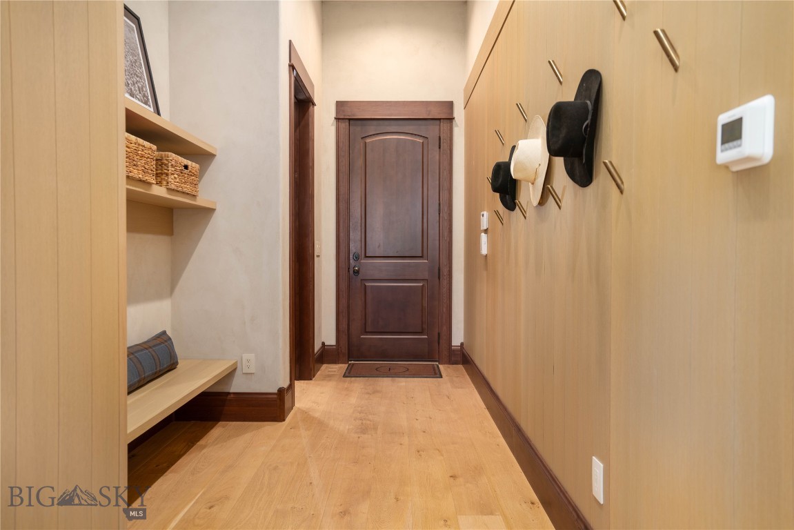 1221 Green Valley Way