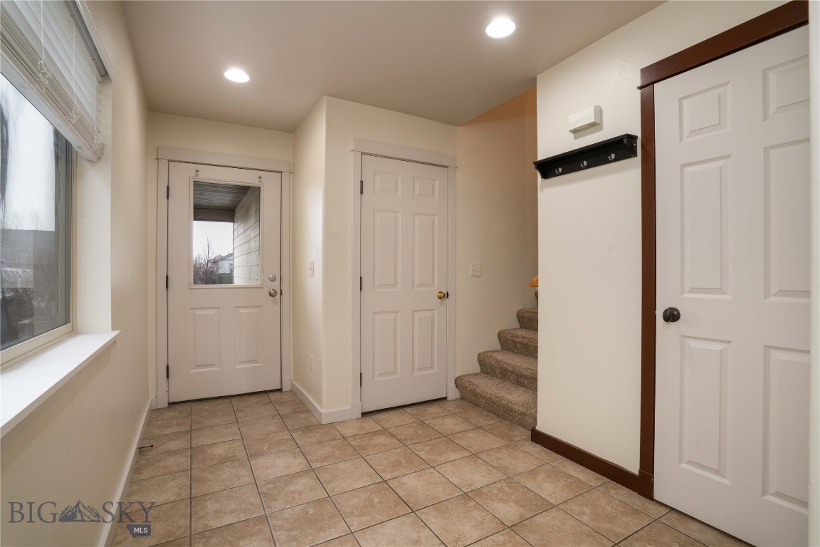 935 Forestglen Drive D