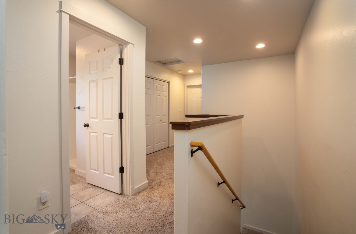 935 Forestglen Drive D