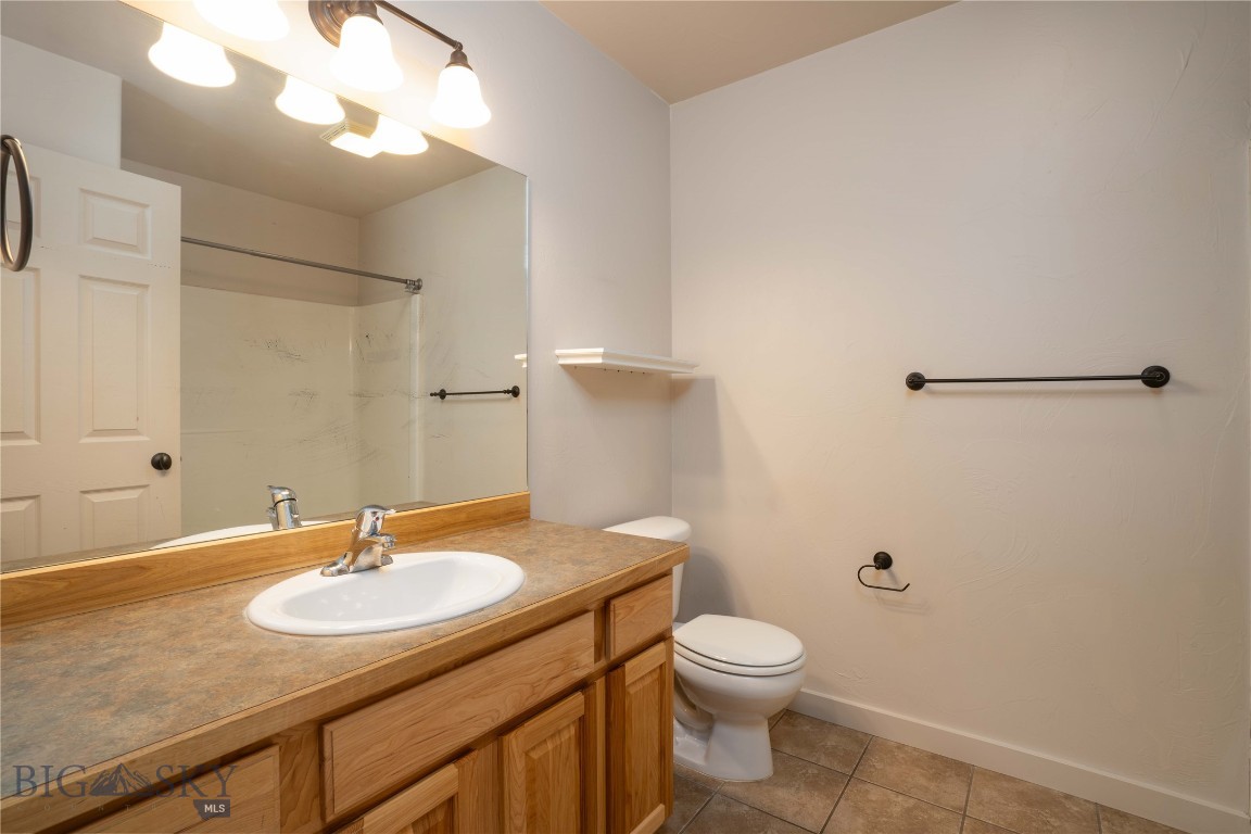 935 Forestglen Drive D