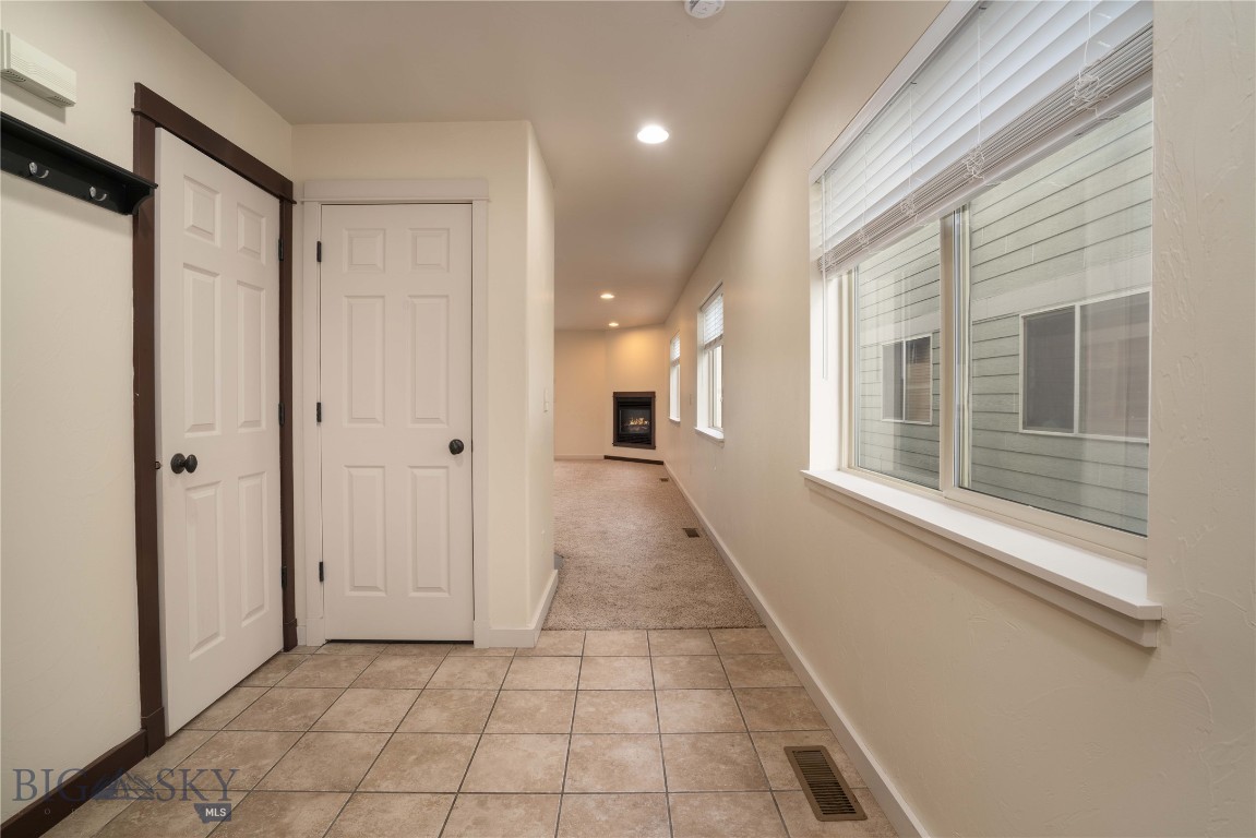 935 Forestglen Drive D